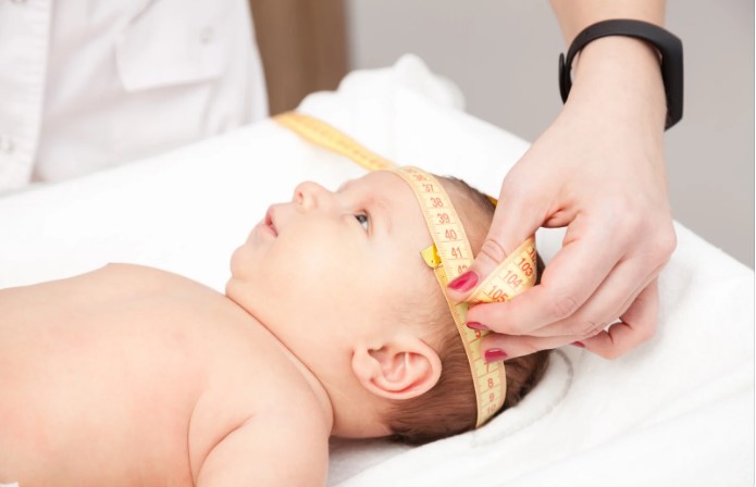 Поради щодо вибору розміру одягу для швидкорослих немовлят